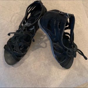 OTBT  Nomadic Black Wedge